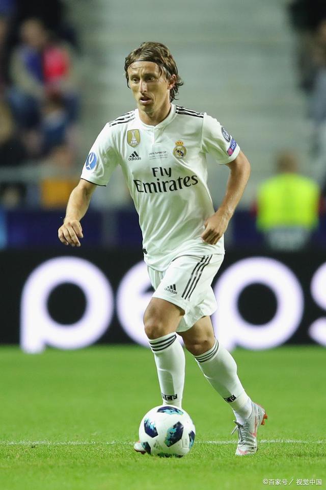 C罗晒与特朗普合照：感谢总统先生的邀请和热情欢迎